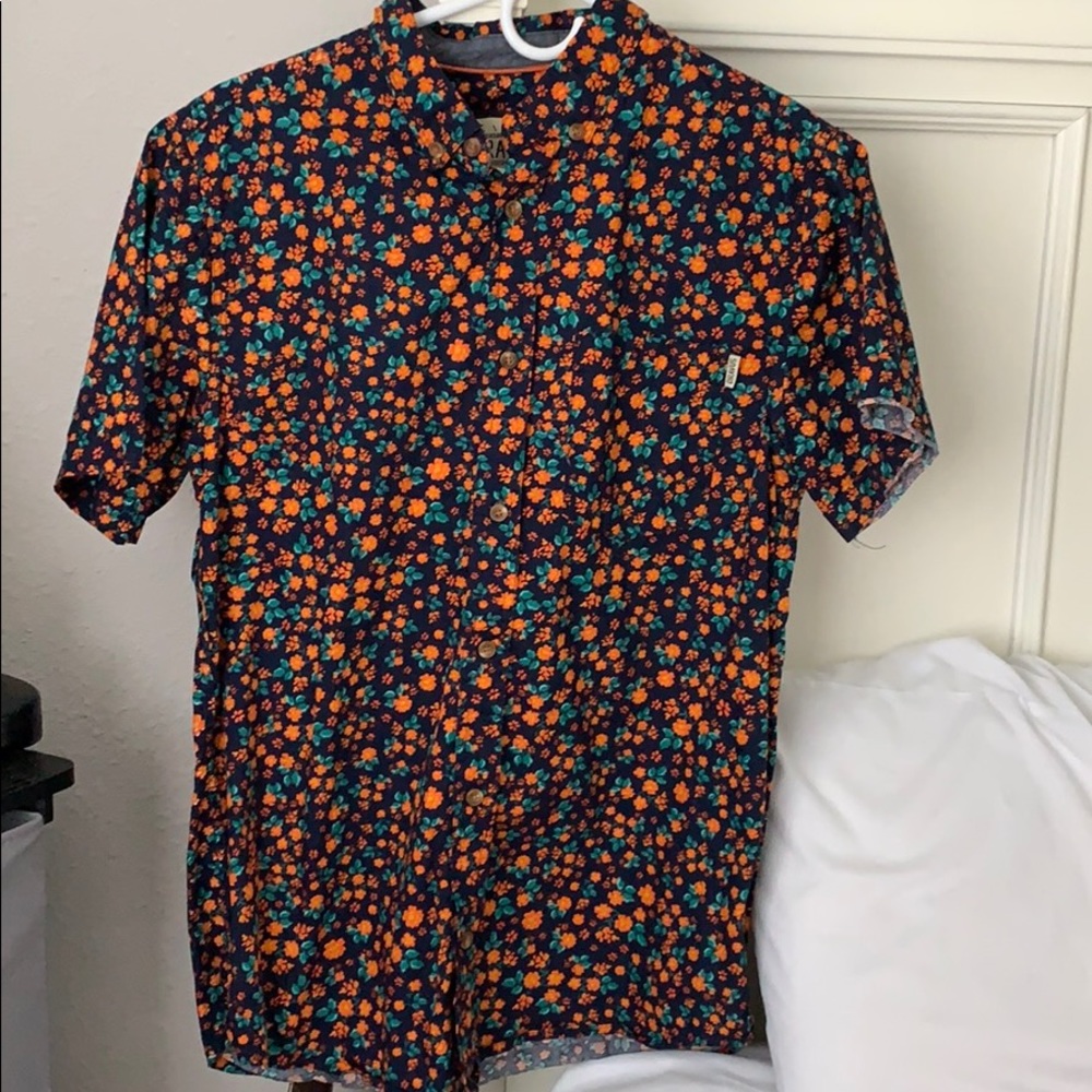Floral short sleeve button up!